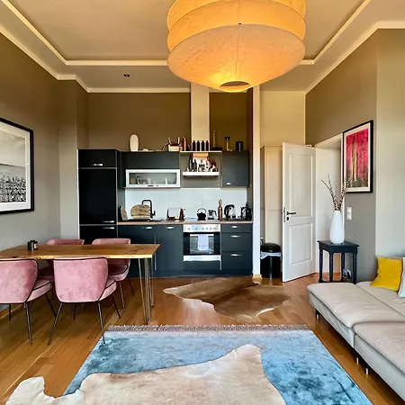 Prive Zentrum لبسيا