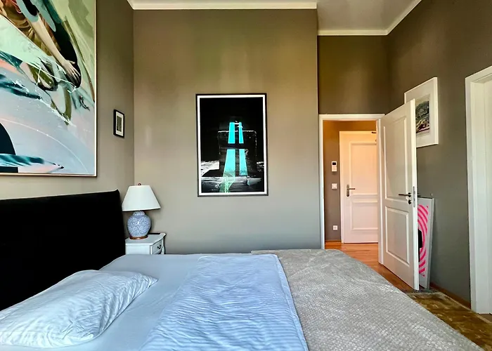 Prive Zentrum Apartamento *