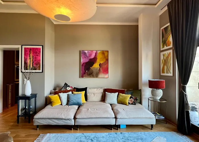 Prive Zentrum Apartamento *