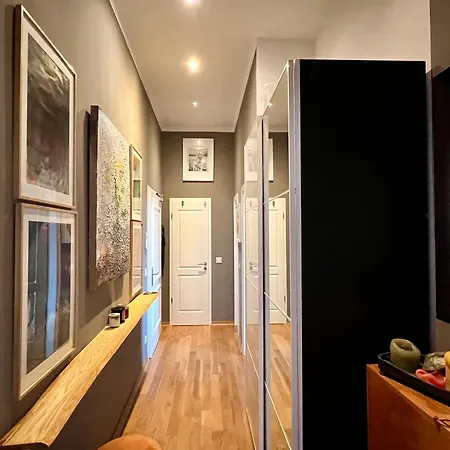 Prive Zentrum דירה